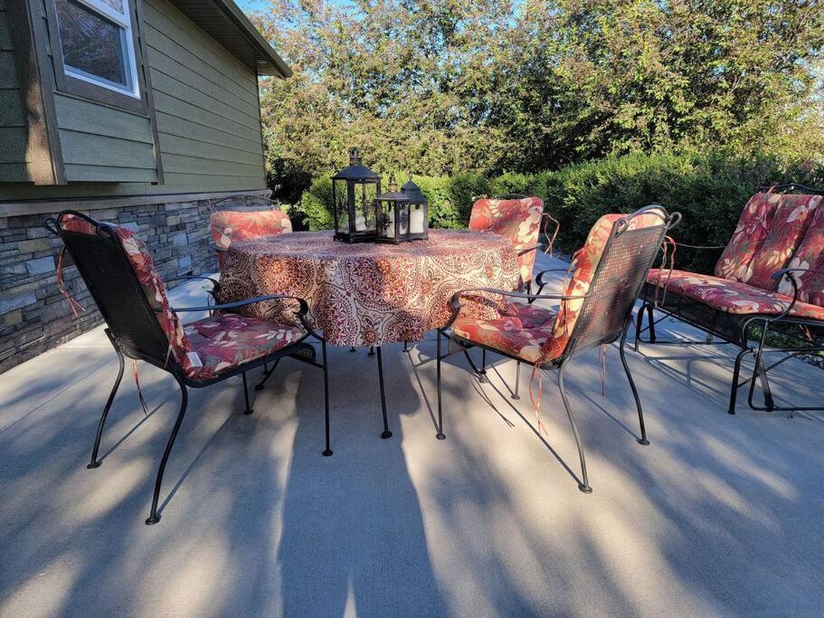 Mountain View Home On 2 Acres ボーズマン エクステリア 写真